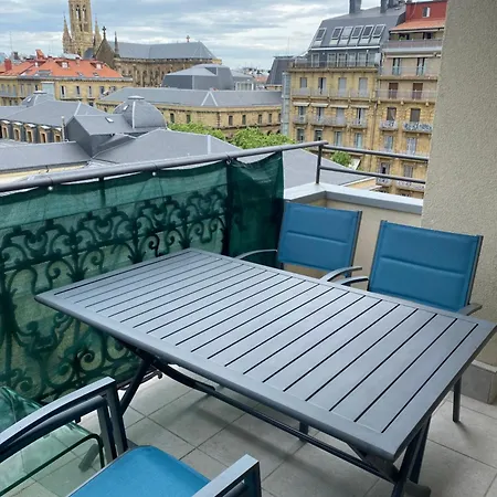 Apartment Mikain Terrace Cathedral View With Free Parking & Air Cond *